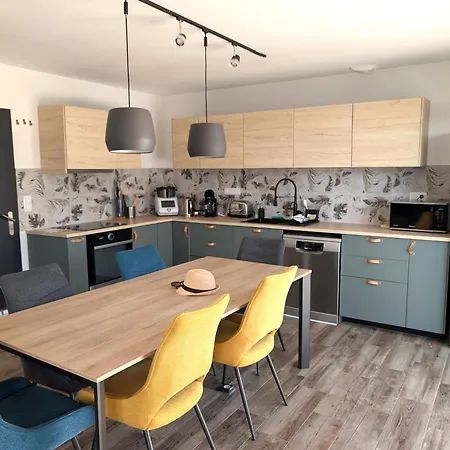 Les Embruns De La Sauzaie