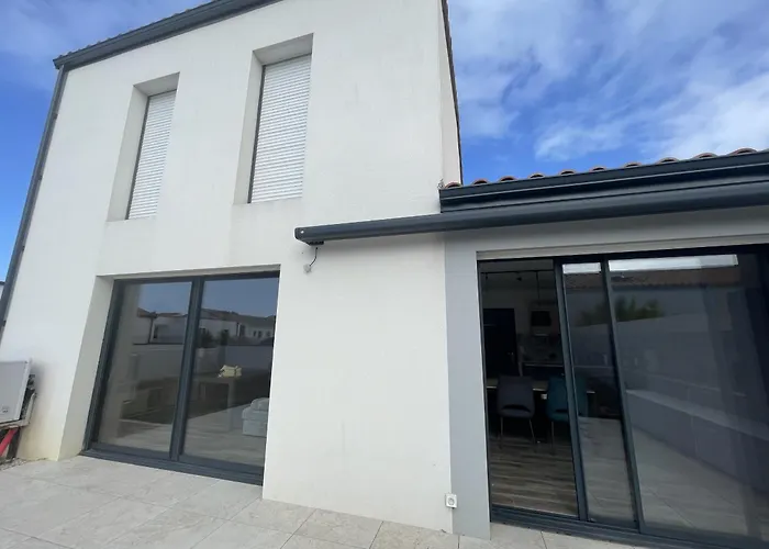 Les Embruns De La Sauzaie